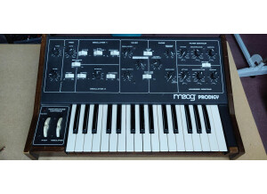 Moog Music Prodigy (43039)
