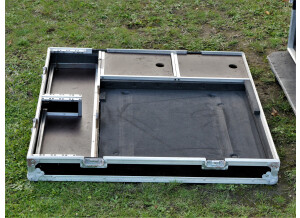 studio-la-boite-a-meuh-flight-case-02r96-intérieur-2.JPG