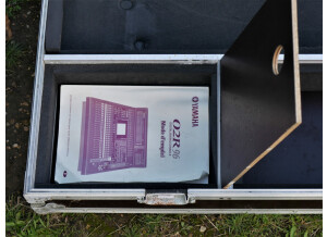 studio-la-boite-a-meuh-flight-case-02r96-rangement-ouvert.JPG