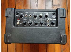 Polytone Mega-Brute Controls light