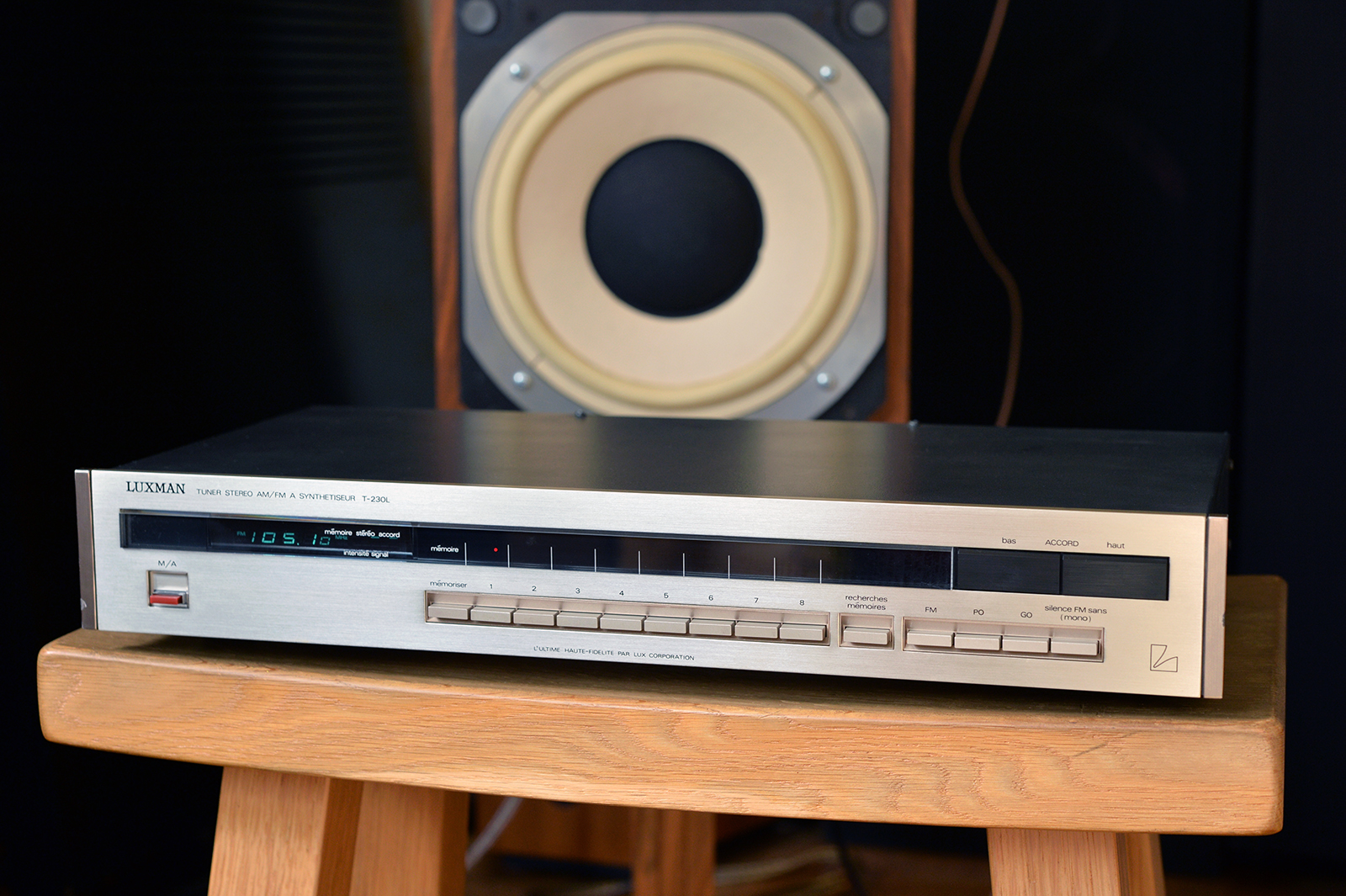 Tuner digital Luxman T-230L