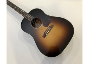 Gibson J-45 Standard (70140)
