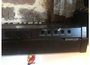Yamaha DX7 (81624)