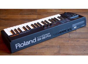 Roland SK-88 Pro