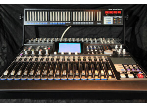 Tascam DM-24 (51665)