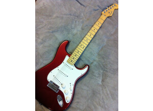 Fender [Standard Series] Stratocaster - Candy Apple Red Maple