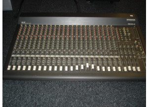 Mackie SR 24-4 VLZ