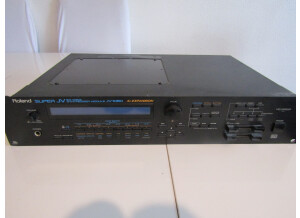 Roland JV-1080 (8594)