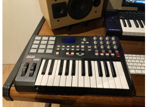 AKAI MPK25