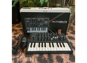 Arturia-Microbrute-Analog-Synth-Boxed
