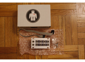 Intellijel Designs Buffered Mult 1U (2626)