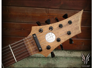 Hufschmid Guitars H7SC highly figured Bastogne walnut top