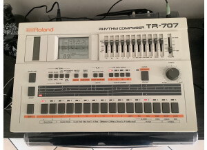 Roland TR-707 (97215)