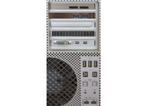 Mac Pro 4.1 connectique AR mod