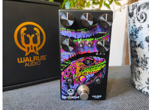 Walrus Audio Polychrome Analog Flanger (8192)