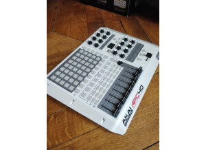 Akai Professional APC40-WH Limited Edition (17067)