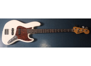 Fender_Squier_Vintage_Modified_Jazz_Bass_Full