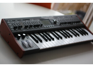 behringer-deepmind-6-3851075