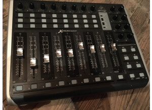 Behringer X-Touch Compact (8129)