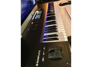 Native Instruments Komplete Kontrol S61 mk2 (54126)