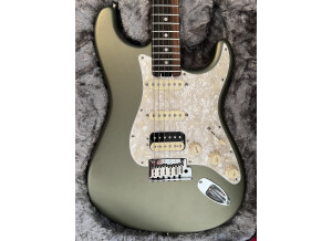 Fender American Elite Stratocaster HSS Shawbucker (98719)