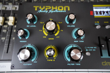 Typhon_2tof 06.JPG Typhon_2tof 06.JPG