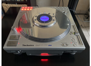 Pictures and images Technics SL-DZ1200 - Audiofanzine