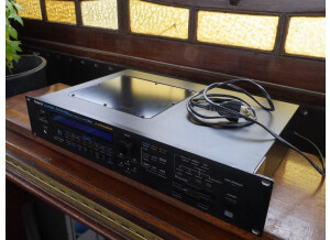 Roland JV-1080 (38824)