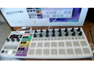 Arturia BeatStep Pro (25014)