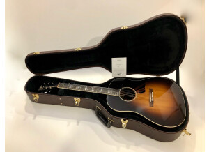 Gibson Advanced Jumbo Red Spruce Special (14606)