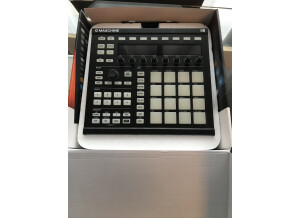 Native Instruments Maschine MKII (2269)