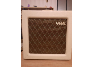 Vox AC4TV (13641)