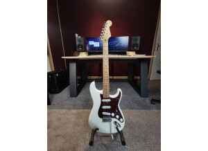 Fender Deluxe Roadhouse Stratocaster [2007-2013] (97945)