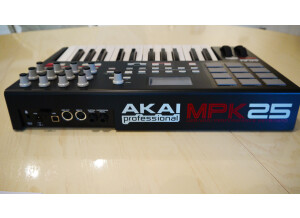Akai MPK25 (47485)