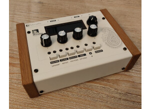 Mutable Instruments Shruthi-1 cadré