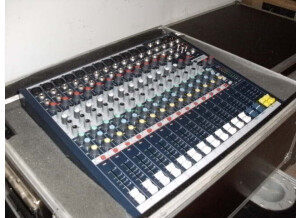 Soundcraft LX7II 24/4/3