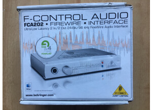 Behringer F-Control Audio FCA202 (FireWire)5.JPG