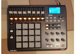 Akai Professional MPD32 (87274)