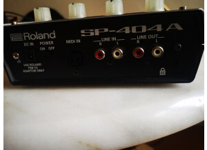 Roland SP-404A (17300)