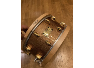 8F5582FB-726C-4079-90A7-5C387B98160E