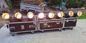 Vends 8 projecteurs ACL en 2 barres de 4