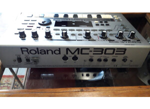 Roland MC-303 (75232)
