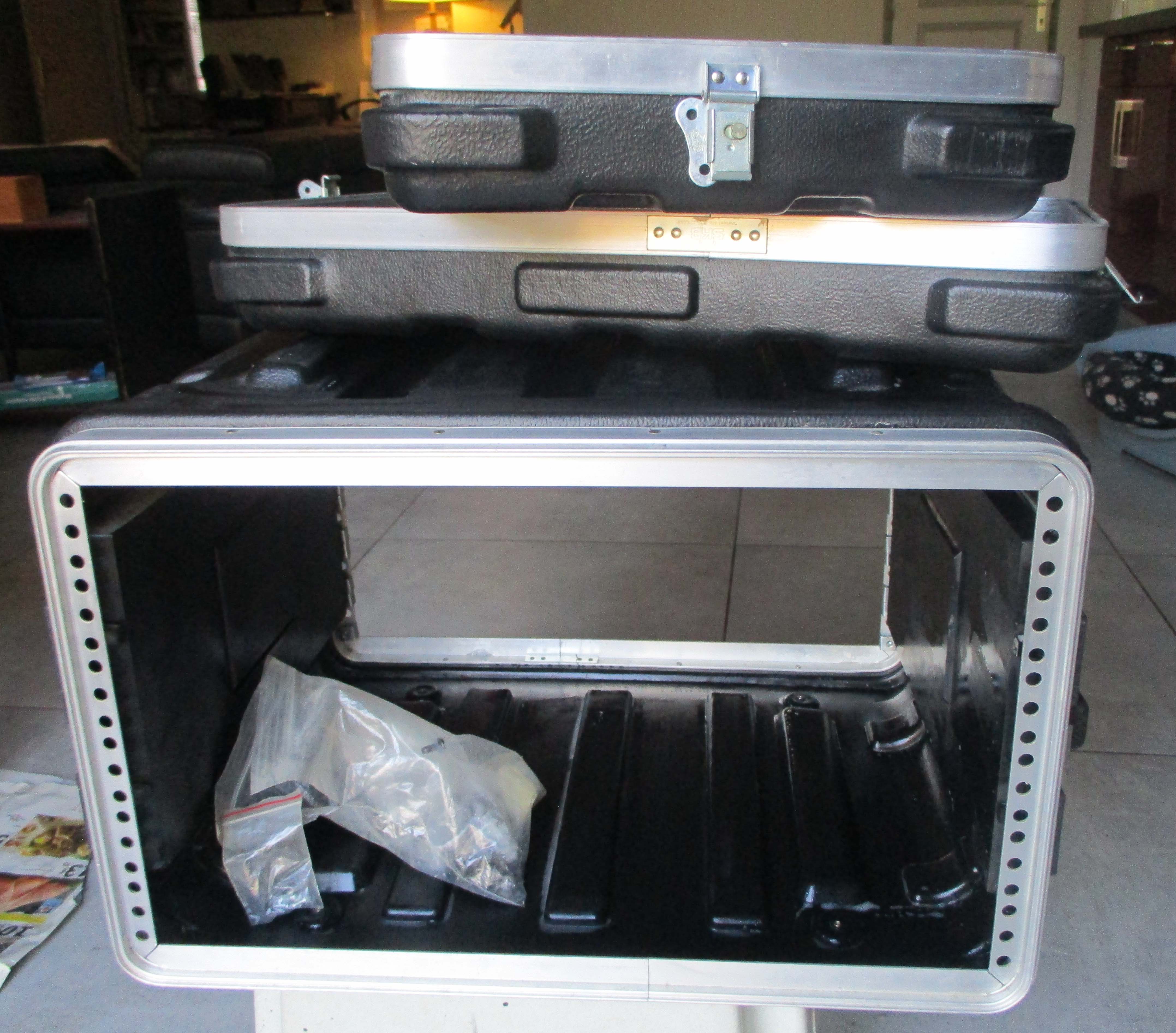 A vendre Fly Case SKB 5U comme neuf.