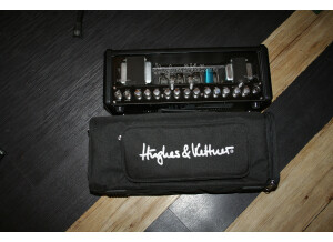 Hughes & Kettner TubeMeister Deluxe 40 (1880)