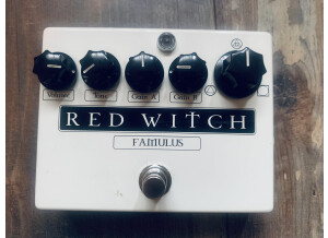 Red Witch Famulus (23998)