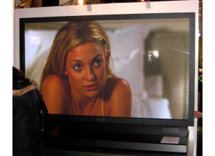 Un plasma géant signé Panasonic...