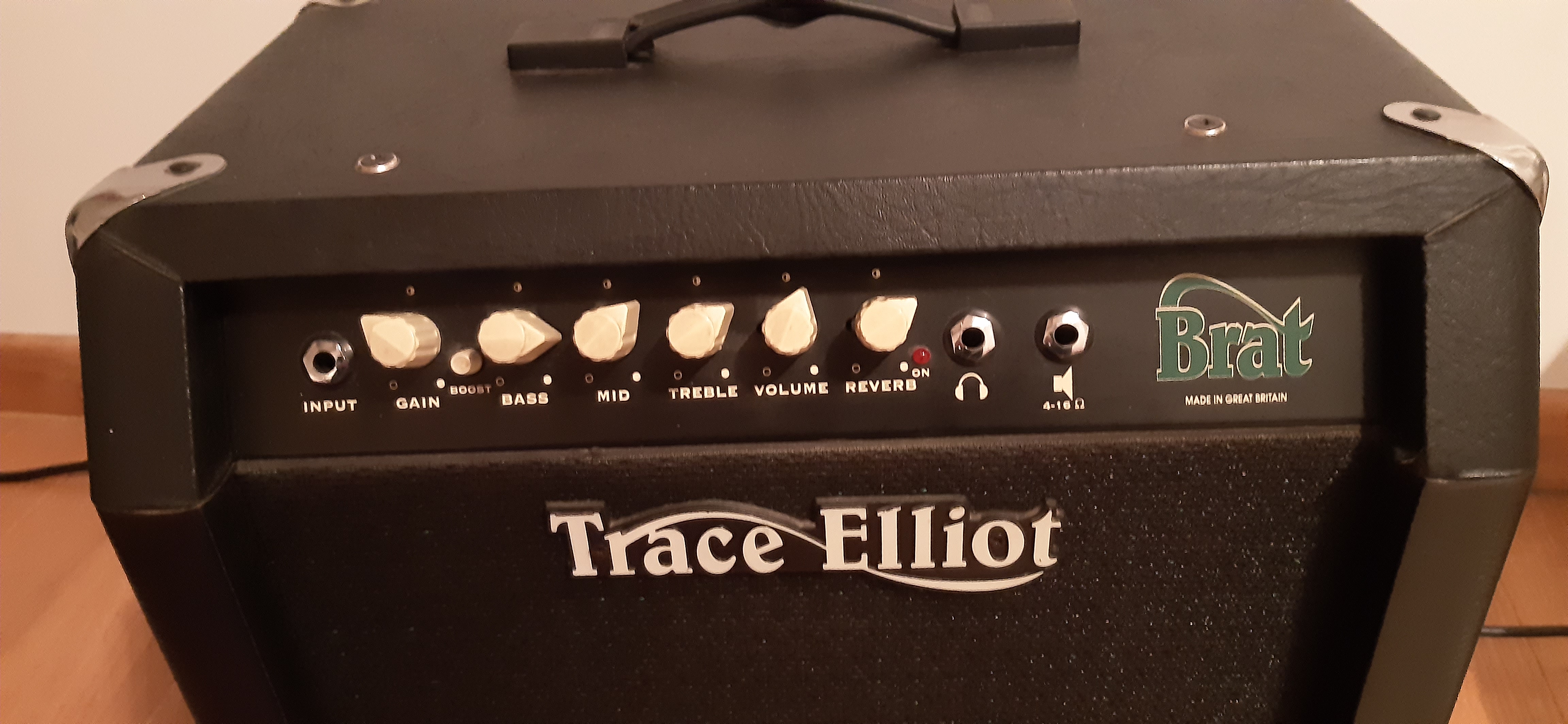 Trace Elliot Brat 15