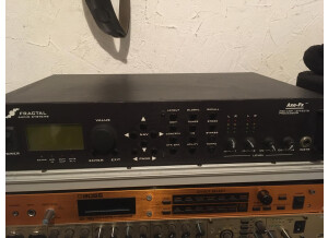 Fractal Audio Systems Axe-Fx (97569)