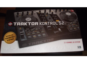 Native Instruments Traktor Kontrol S2 (77088)