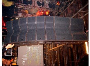 L-Acoustics a sorti la grosse artillerie avec KIVA.